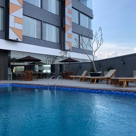 Zenith Premiere Hotel Baubau Exteriör bild